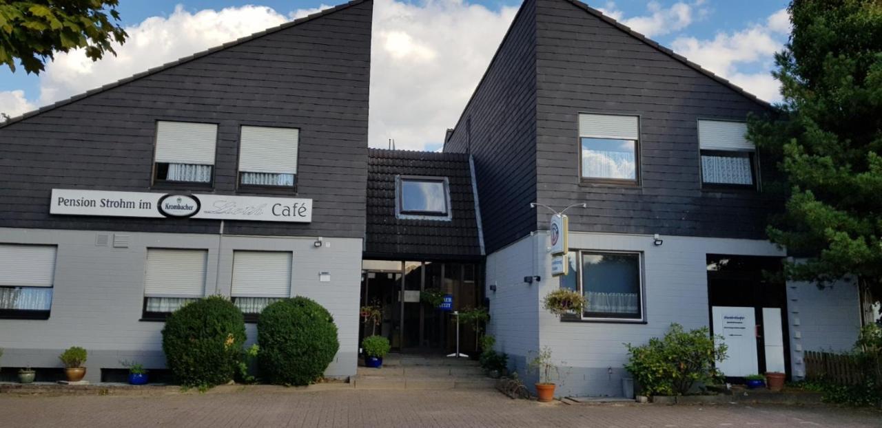 Pension Strohm Im Lieth Cafe Hotell Bad Fallingbostel Exteriör bild